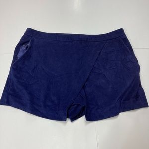 LA Hearts: Blue Short